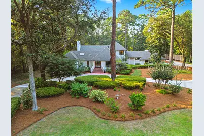 13 McIntosh Road, Hilton Head Island, SC 29926 - Photo 2