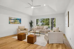 13 McIntosh Rd, Hilton Head Island, SC 29926 - Photo 10