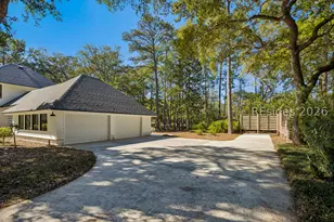 13 McIntosh Rd, Hilton Head Island, SC 29926 - Photo 76