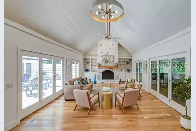 13 McIntosh Road, Hilton Head Island, SC 29926 - Photo 6