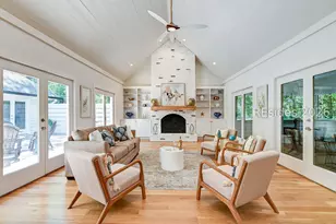 13 McIntosh Rd, Hilton Head Island, SC 29926 - Photo 4