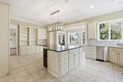 8 Leamington Lane, Hilton Head Island, SC 29928 - Photo 12