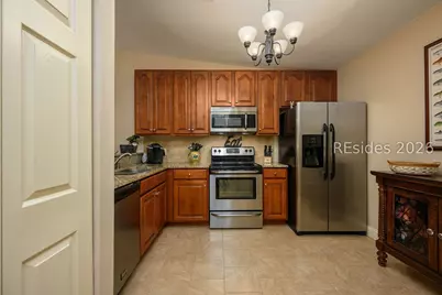 96 Mathews Drive #38, Hilton Head Island, SC 29926 - Photo 8