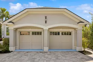 39 Royal Pointe Dr, Hilton Head Island, SC 29926 - Photo 2