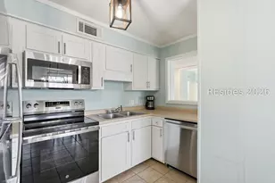 40 Folly Field Rd, Hilton Head Island, SC 29928 - Photo 10