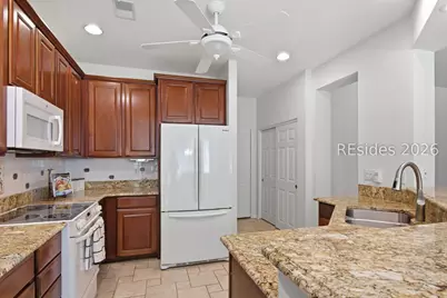 129 Lake Somerset Circle, Bluffton, SC 29909 - Photo 16