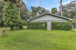 9 Palmetto Beach Dr, Bluffton, SC 29910 - Photo 12