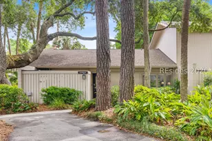 2 Woodbine Pl, Hilton Head Island, SC 29928 - Photo 4