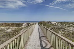 90 Gloucester Rd, Hilton Head Island, SC 29928 - Photo 62