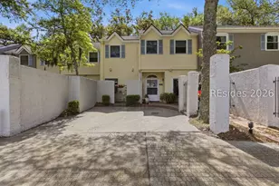 2 Wimbledon Ct, Hilton Head Island, SC 29928 - Photo 2