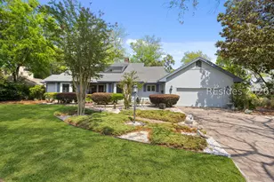 114 Toppin Dr, Hilton Head Island, SC 29926 - Photo 2
