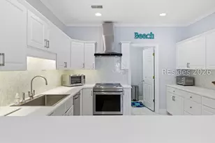 1 Gloucester Rd, Hilton Head Island, SC 29928 - Photo 6