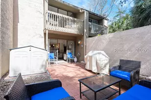 11 Tanglewood Dr, Hilton Head Island, SC 29928 - Photo 18