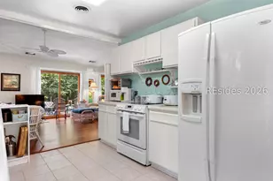 10 Hollyberry Ln, Hilton Head Island, SC 29928 - Photo 10