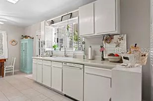 10 Hollyberry Ln, Hilton Head Island, SC 29928 - Photo 14
