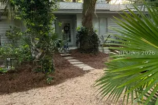 10 Hollyberry Ln, Hilton Head Island, SC 29928 - Photo 2