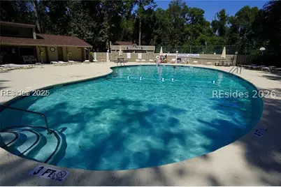 96 Mathews Drive #19, Hilton Head Island, SC 29926 - Photo 4