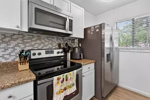 96 Mathews Dr, Hilton Head Island, SC 29926 - Photo 6
