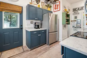 2669 Broad St, Beaufort, SC 29902 - Photo 18