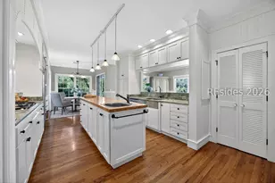 111 Fort Walker Dr, Hilton Head Island, SC 29928 - Photo 14