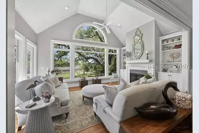 111 Fort Walker Drive, Hilton Head Island, SC 29928 - Photo 4