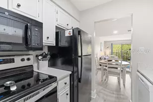 34 S Forest Beach Dr, Hilton Head Island, SC 29928 - Photo 10