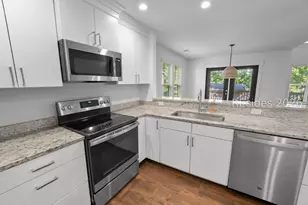 9 Old Stoney Ln, Hilton Head Island, SC 29926 - Photo 8