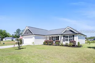 664 Ridgeland Lakes Drive, Ridgeland, SC 29936 - Photo 2