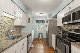 25 Deallyon Ave, Hilton Head Island, SC 29928 - Photo 4
