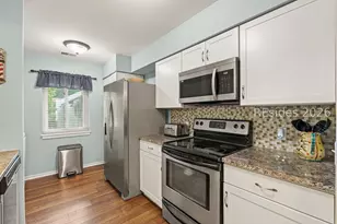 25 Deallyon Ave, Hilton Head Island, SC 29928 - Photo 10