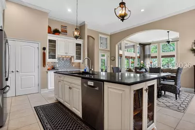 4 Beech Hill Court, Hilton Head Island, SC 29928 - Photo 2