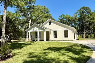 53 Marsh Dr, Beaufort, SC 29907 - Photo 1