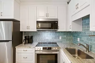 15 S Forest Beach Dr, Hilton Head Island, SC 29928 - Photo 8