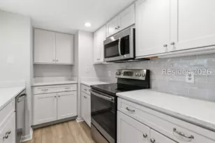 300 Woodhaven Dr, Hilton Head Island, SC 29928 - Photo 12