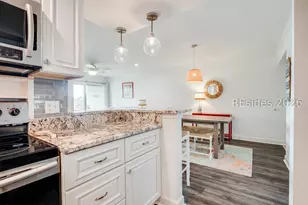 8 Braddock Bluff Dr, Hilton Head Island, SC 29928 - Photo 10