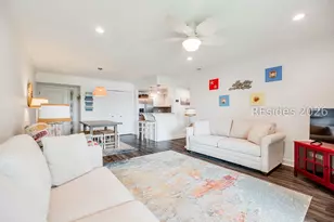 8 Braddock Bluff Dr, Hilton Head Island, SC 29928 - Photo 4