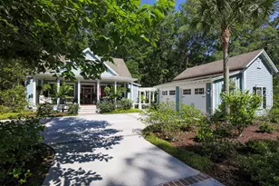3 Oldfield Village Rd, Bluffton, SC 29909 - Photo 1