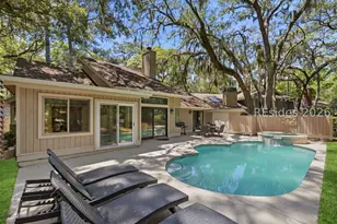 7 Wildwood Ct, Hilton Head Island, SC 29928 - Photo 2