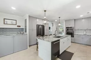7 Wildwood Ct, Hilton Head Island, SC 29928 - Photo 6