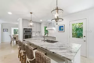 7 Wildwood Ct, Hilton Head Island, SC 29928 - Photo 4