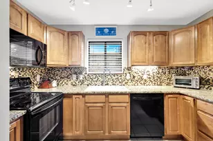 663 William Hilton Pkwy, Hilton Head Island, SC 29928 - Photo 12