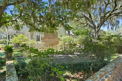 126 Gautier Place, Beaufort, SC 29902 - Photo 16