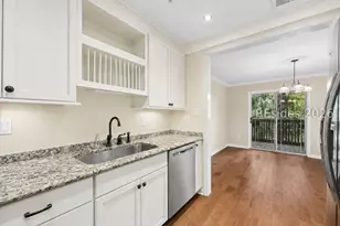 30 Paddle boat Ln, Hilton Head Island, SC 29928 - Photo 2