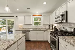 137 Teal Bluff Blvd, Seabrook, SC 29940 - Photo 10