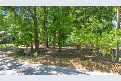 27 Grande Oaks Drive, Bluffton, SC 29910 - Photo 2