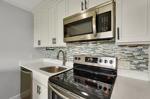40 Folly Field Rd, Hilton Head Island, SC 29928 - Photo 10