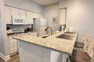 30 Aberdeen Ct, Hilton Head Island, SC 29926 - Photo 2