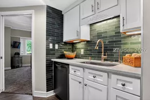 10 S Forest Beach Dr, Hilton Head Island, SC 29928 - Photo 2