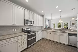12 Hammock Oaks Cir, Hilton Head Island, SC 29926 - Photo 12