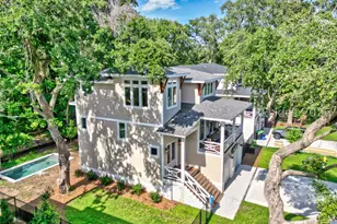 37 Oleander St, Hilton Head Island, SC 29928 - Photo 4